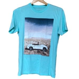 Aeropostale light blue Graphic T-shirt size small
